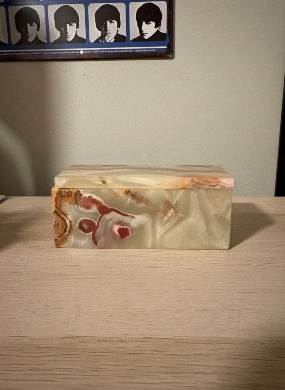Vintage Hand-Carved Rectangular Green Onyx and Alabaster Jewelry Trinket Box
